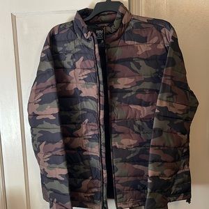 Aéropostale Men’s Camo Puffer Coat
